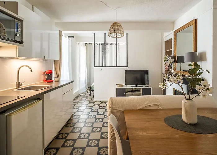 Charmant Studio Rue Droite